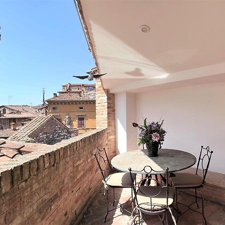 Il Terrazzo Di Tolomei Siena Esterno foto