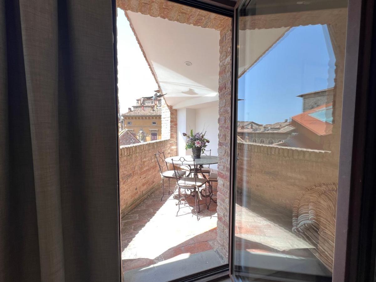 Il Terrazzo Di Tolomei Siena Esterno foto