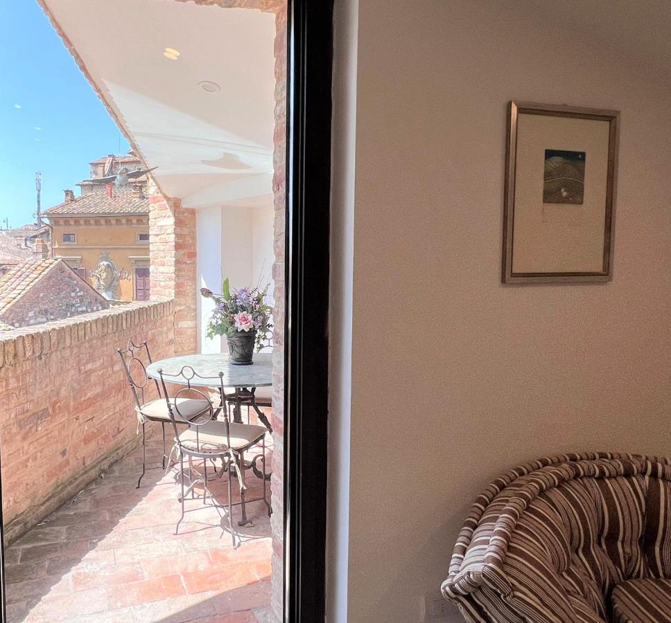 Il Terrazzo Di Tolomei Siena Esterno foto